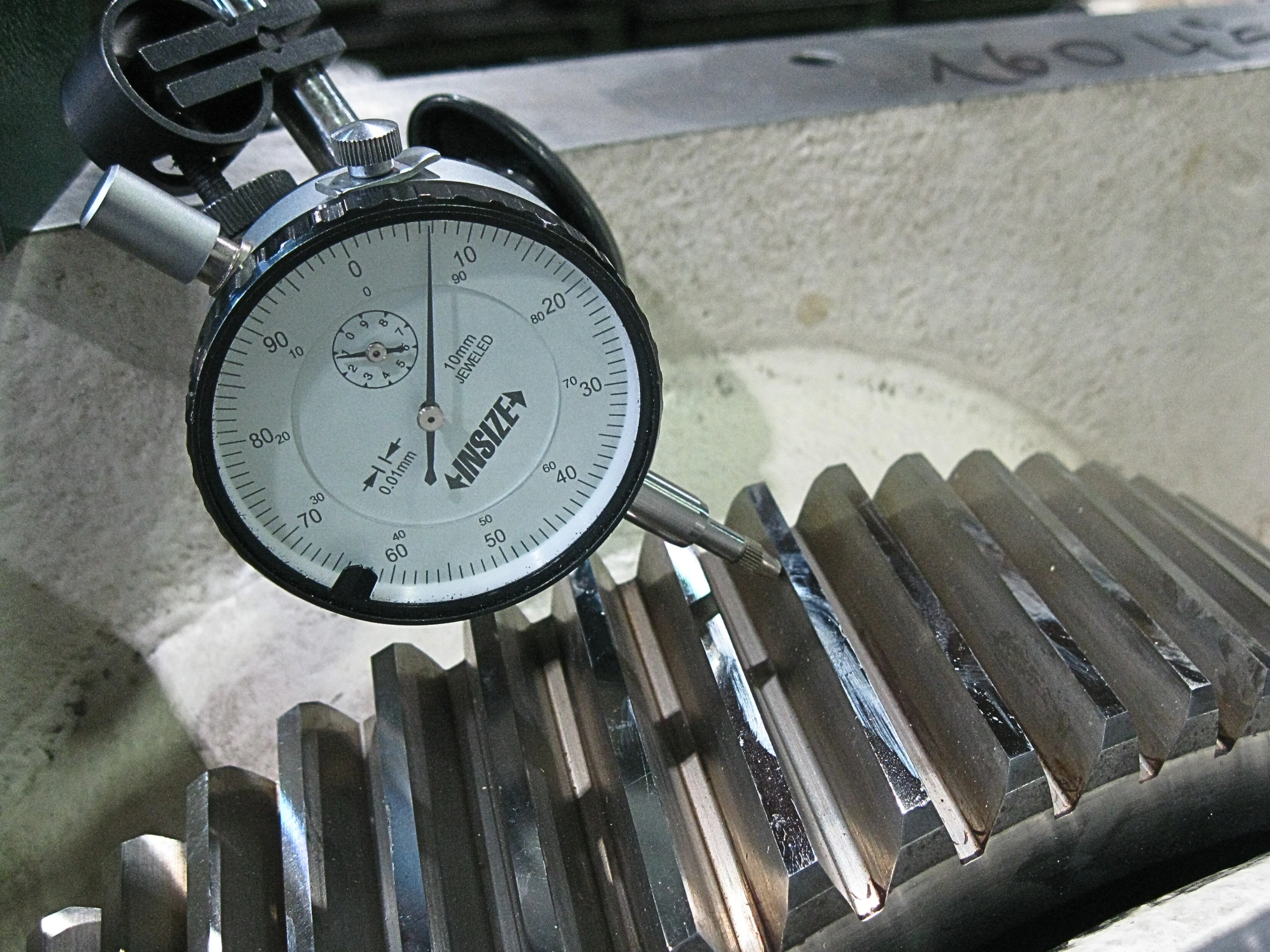 Excitatriz de Harnero 8